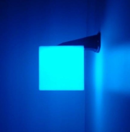 Настенный светильник с RGB-подсветкой